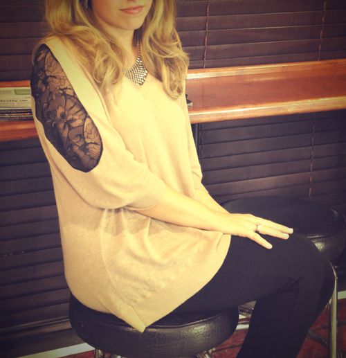 Lace main